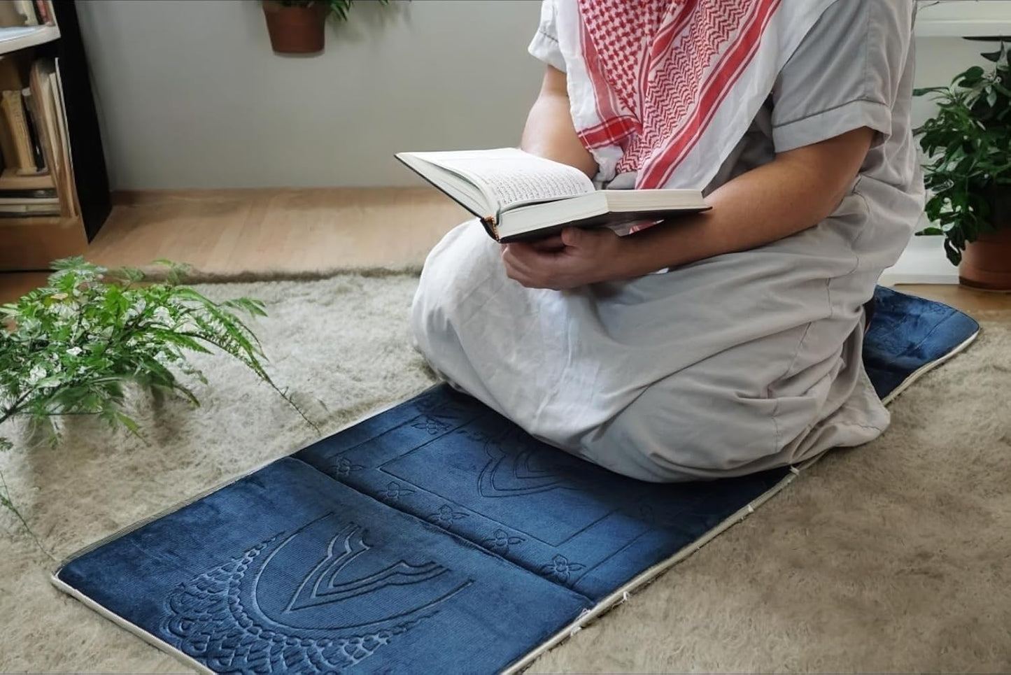 Foldable Prayer Mat - Compact & Portable